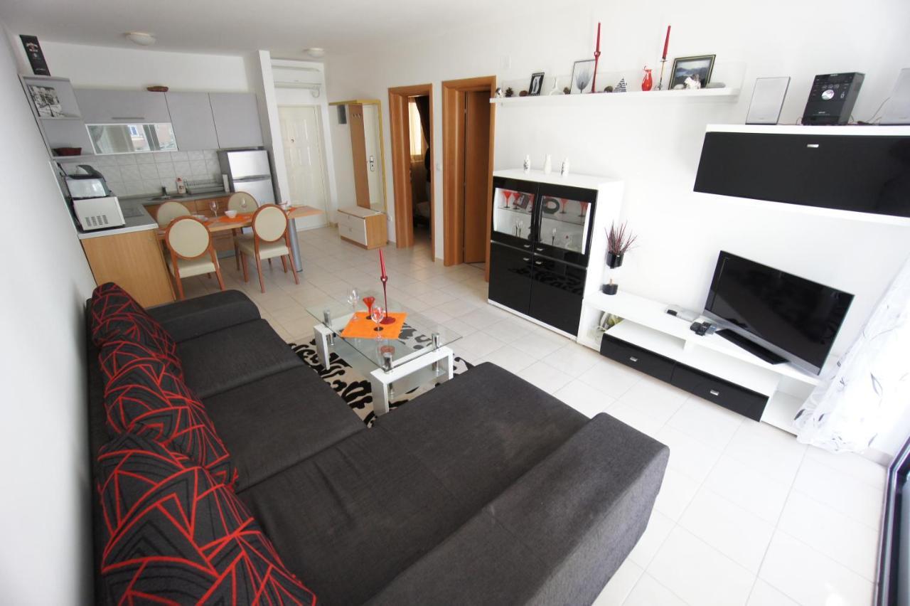 Petrovac Bay Apartments Bagian luar foto