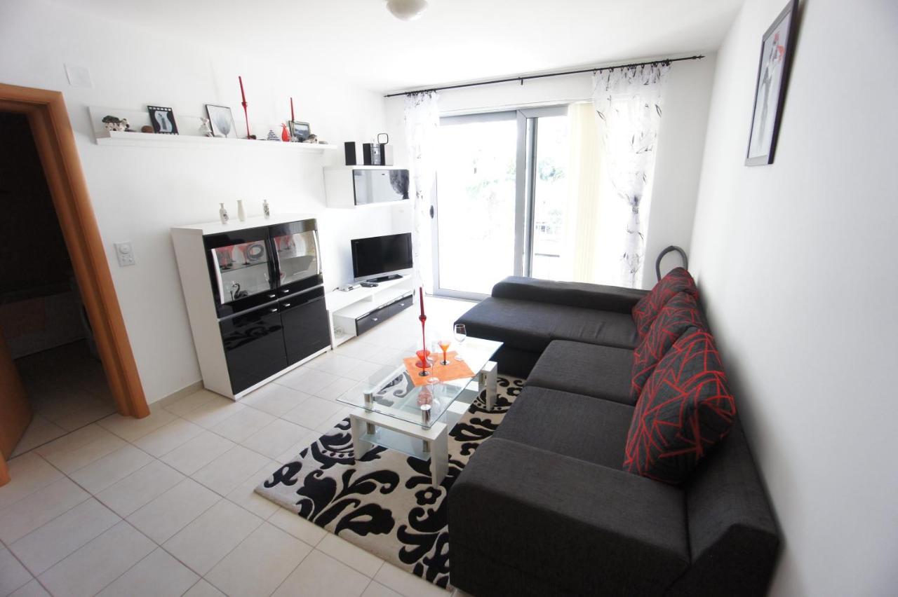 Petrovac Bay Apartments Bagian luar foto