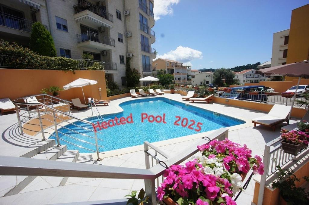 Petrovac Bay Apartments Bagian luar foto