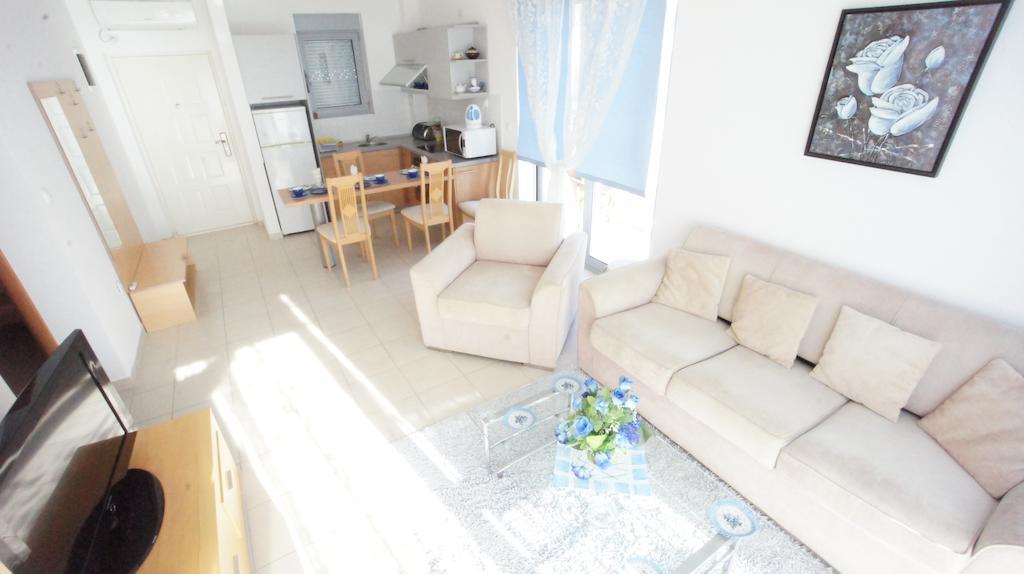 Petrovac Bay Apartments Bagian luar foto