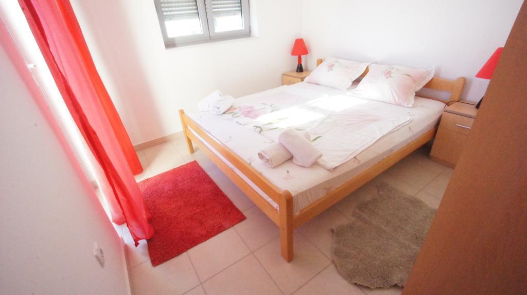 Petrovac Bay Apartments Bagian luar foto