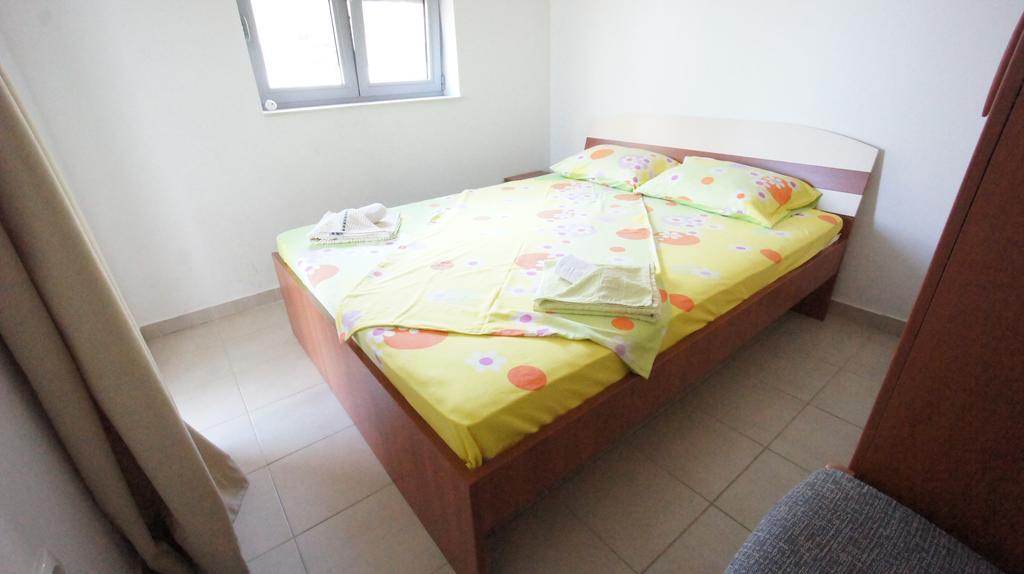Petrovac Bay Apartments Bagian luar foto